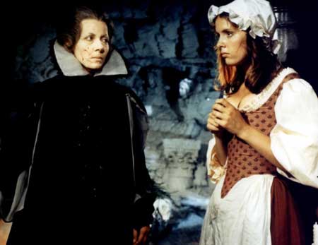 Countess-Dracula-1971-movie-Ingrid-Pitte-7