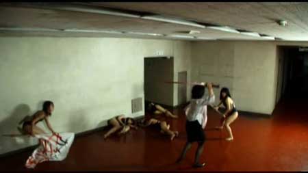 Attack-Girls-Swim-Team-Vs.The-Undead-2007-movie-undead-pool-(4)