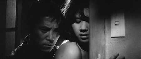 The-Embryo-Hunts-in-Secret-1966-movie-Kōji-Wakamatsu-(10)