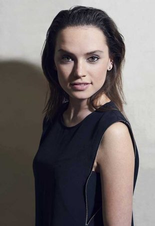 Daisy Ridley: Hottest Sexiest Photo Collection | HNN