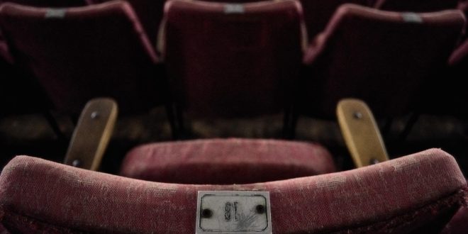 What Could Virtual Reality Do to Improve the Horror Movie Experience